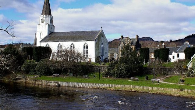 Comrie white Church