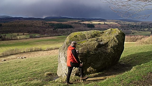 Samson stone, Crieff